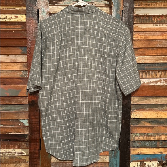 Orvis Gray/Green Checkered Shirt with Button Detail - Picture 6 of 6